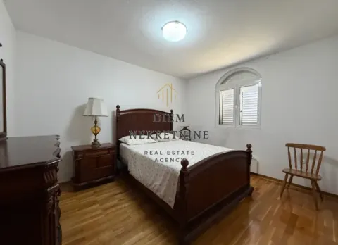 Rent, house, 350m², Zlatica, Podgorica - image 8