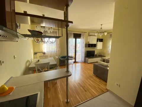 Izdavanje, dvosoban stan, 61m², Budva, Crna Gora - image 7