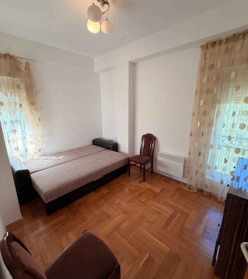 Prodaja, dvosoban stan, 78m², Lazi, Budva