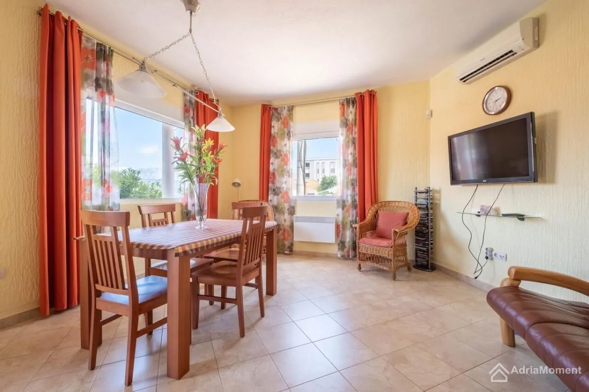 Sale, house, 89m², Krašići, Tivat