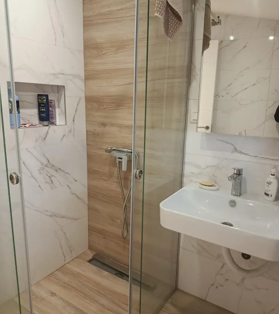 Izdavanje, kuća, 100m², Preko Morače, Podgorica