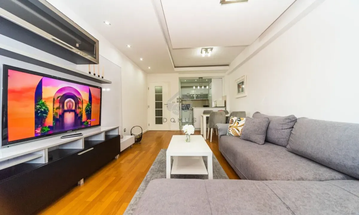 Prodaja, jednosoban stan, 51m², Stari Aerodrom, Podgorica