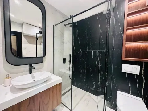 Prodaja, trosoban stan, 105m², Tivat, Crna Gora - image 9