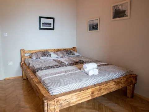 Izdavanje, trosoban stan, 90m², Srbina, Herceg Novi - image 6