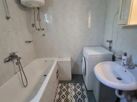 Prodaja, kuća, 403m², Petrovac, Budva - image 7