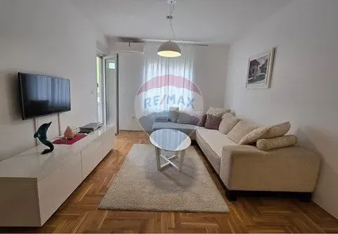 Izdavanje, jednosoban stan, 51m², Tuški Put, Podgorica - image 9