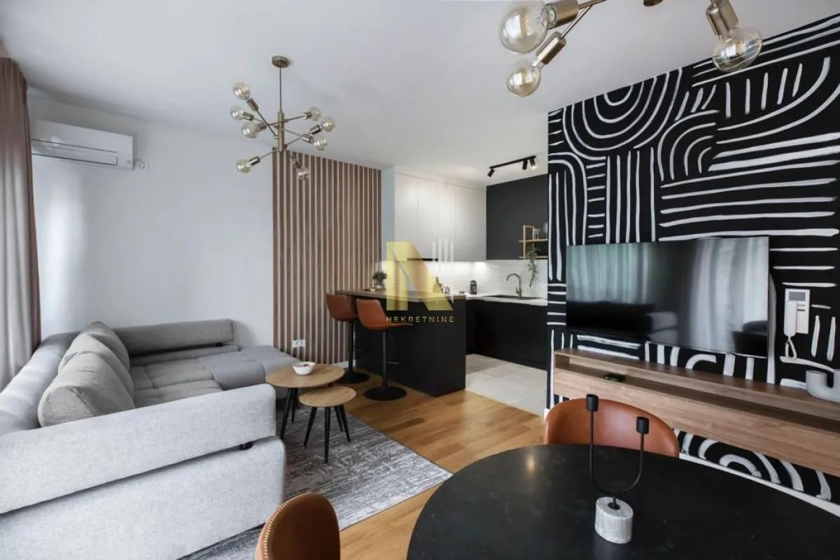 Izdavanje, dvosoban stan, 47m², Rotkvarija, Novi Sad Sve Podlokacije
