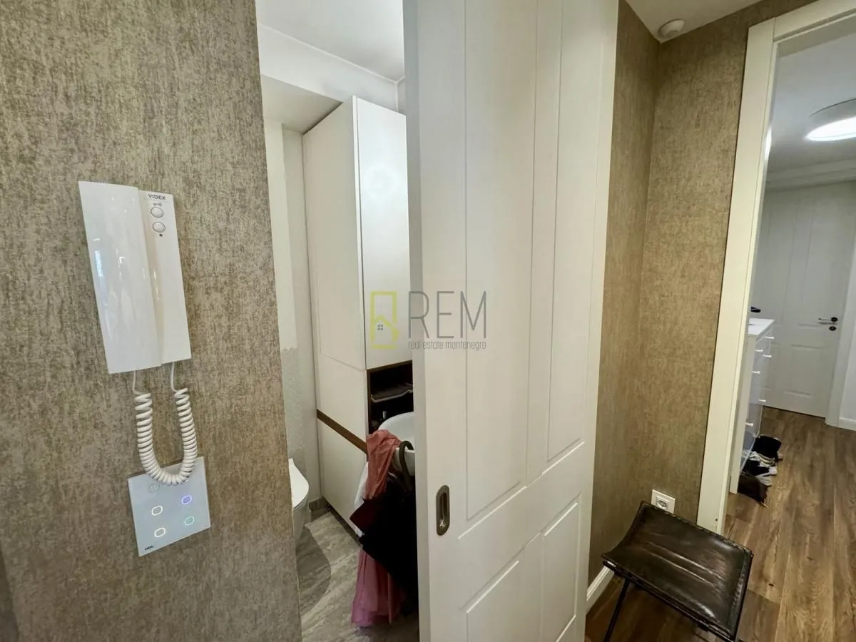 Prodaja, trosoban stan, 130m², Centar, Podgorica