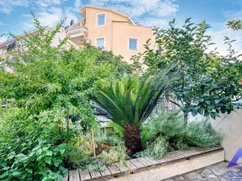 Prodaja, ugostiteljski objekat, 487m², Velji Vinogradi, Budva - image 18