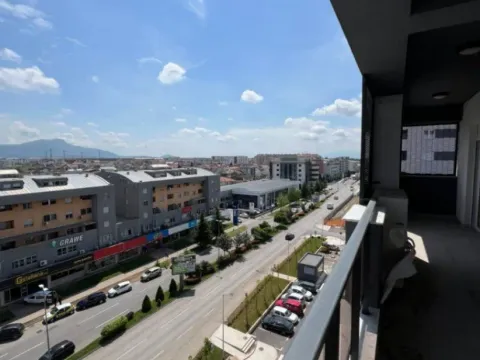 Prodaja, trosoban stan, 106m², Stari Aerodrom, Podgorica - image 5