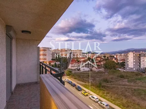 Izdavanje, jednosoban stan, 42m², City Kvart, Podgorica - image 10