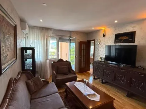 Rent, three bedroom apartment, 95m², Tuški Put, Podgorica - image 6