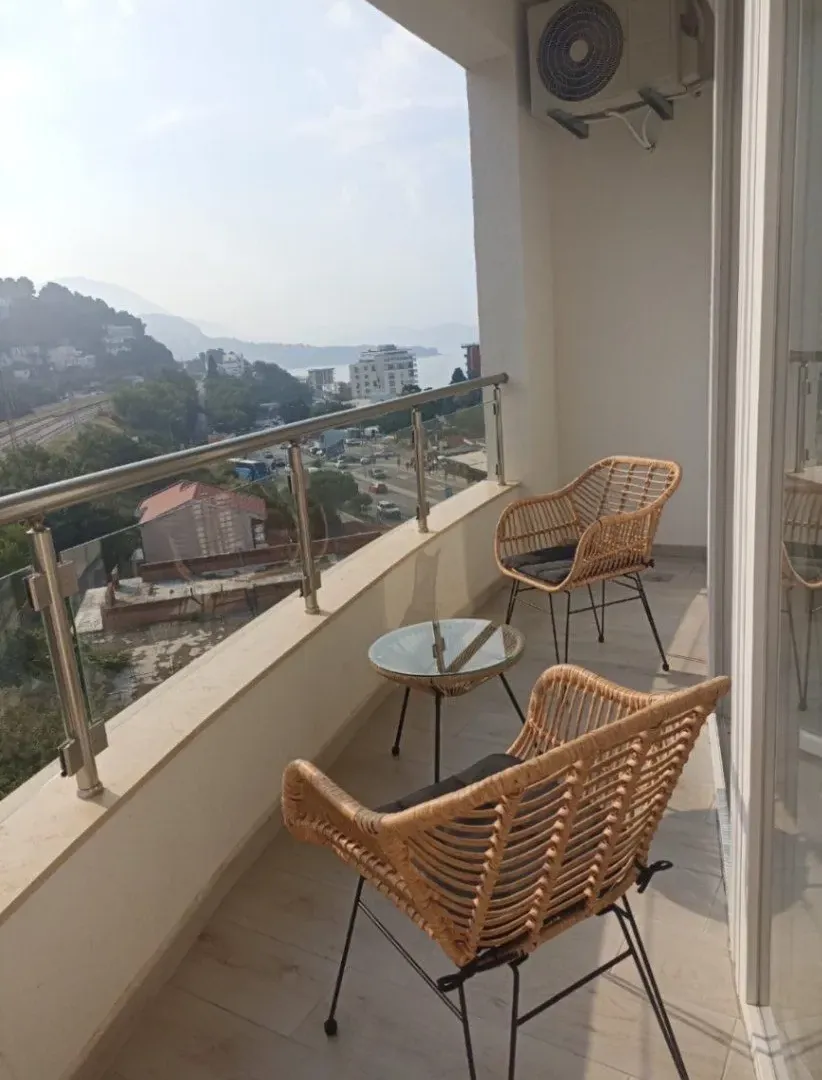 Izdavanje, garsonjera, 34m², Sutomore, Bar