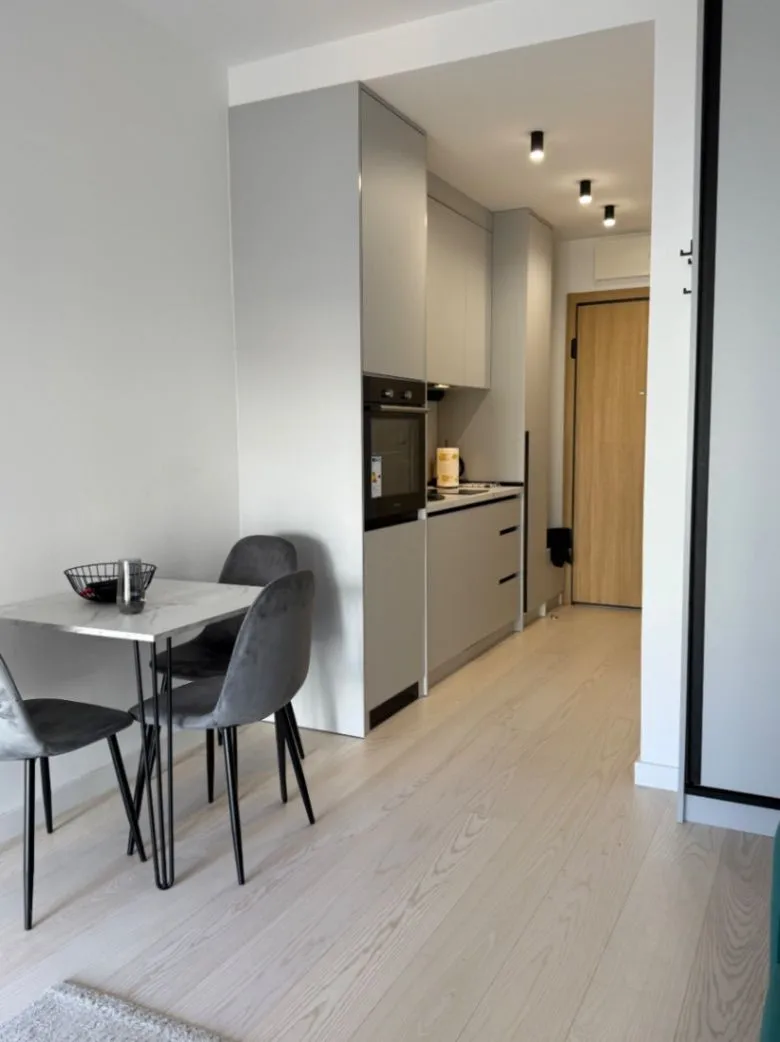 Izdavanje, garsonjera, 30m², Dubovica, Budva