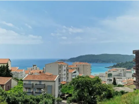 Sale, one bedroom apartment, 42m², Bečići, Budva - image 1
