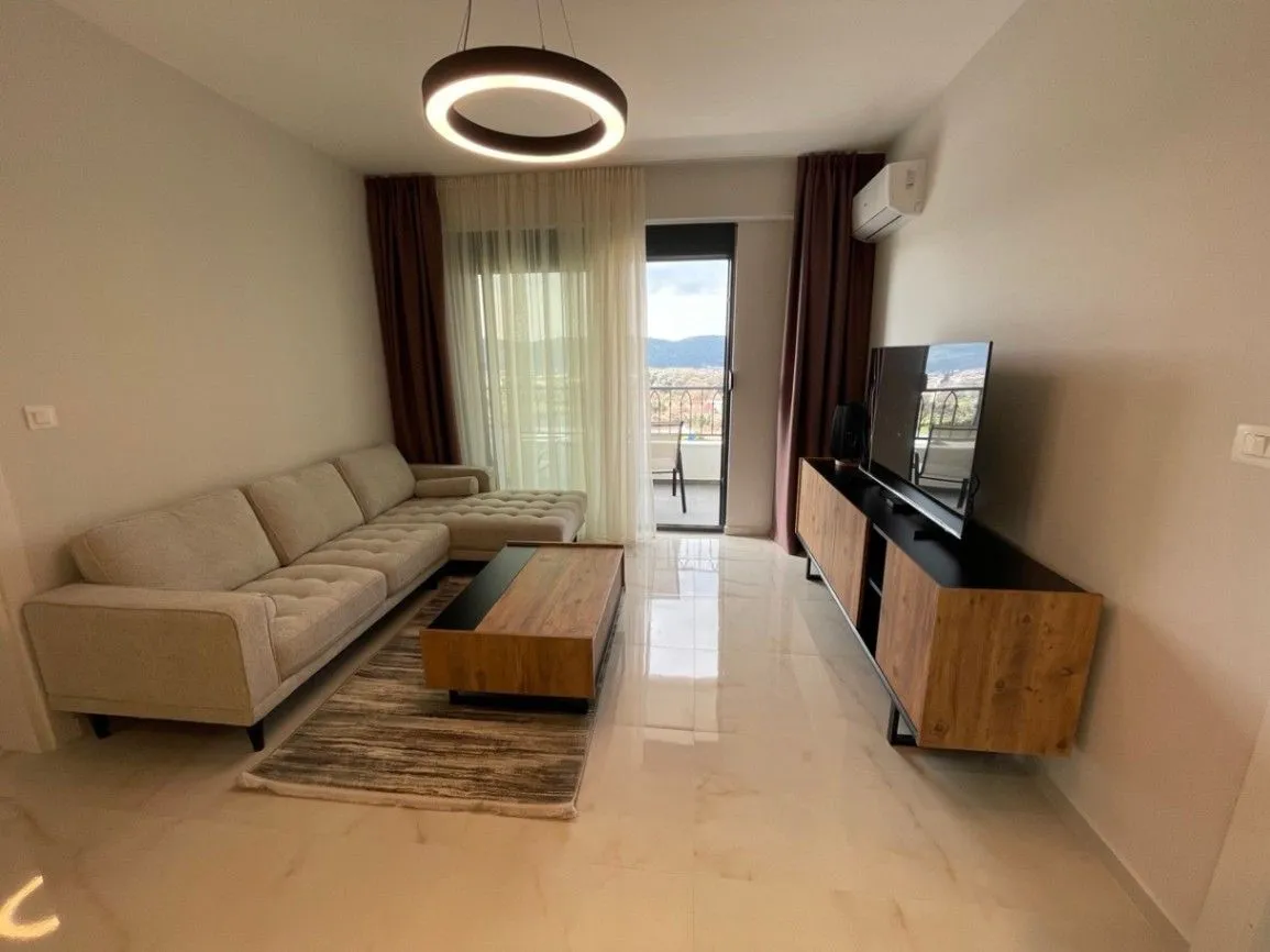 Izdavanje, dvosoban stan, 65m², Čeluga, Bar