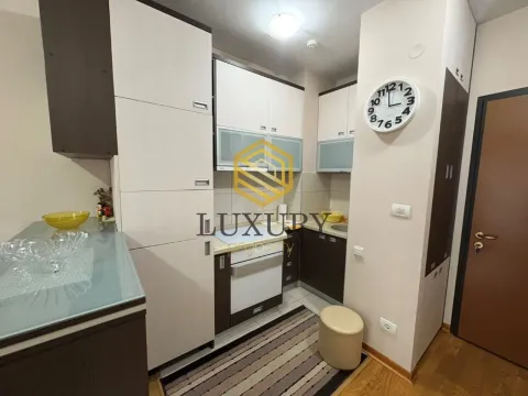 Rent, studio apartment, 35m², City Kvart, Podgorica - image 9