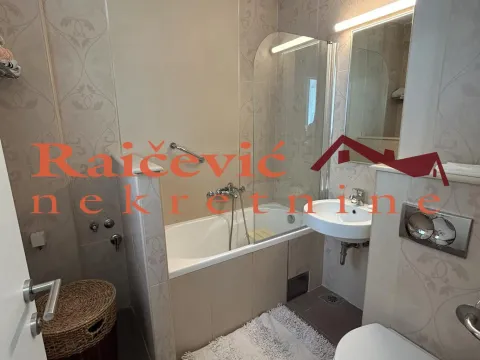 Rent, three bedroom apartment, 93m², Stari Grad, Beograd - image 12