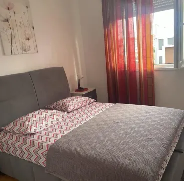 Rent, one bedroom apartment, 46m², Blok 9, Podgorica - image 6