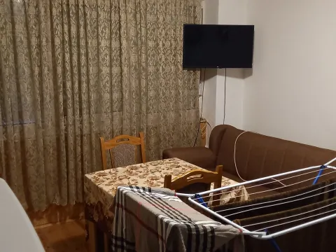 Izdavanje, dvosoban stan, 34m², Petnjik, Berane - image 3