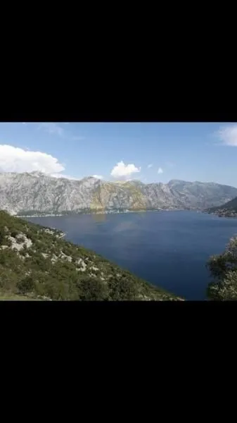 Prodaja, plac, 15000m², Perast, Kotor
