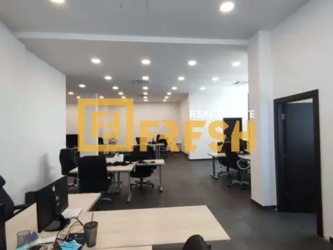 Izdavanje, poslovni prostor, 150m², Centar, Podgorica - image 7