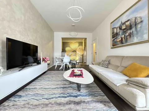 Izdavanje, dvosoban stan, 70m², Momišići, Podgorica