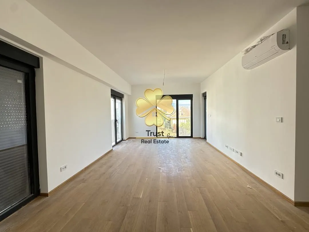 Prodaja, dvosoban stan, 76m², Zabjelo, Podgorica