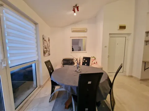 Sale, one bedroom apartment, 55m², Budva, Crna Gora - image 9