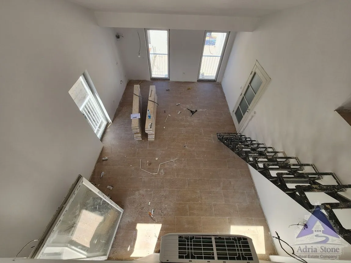 Sale, four bedroom apartment, 123m², Kalimanj, Tivat
