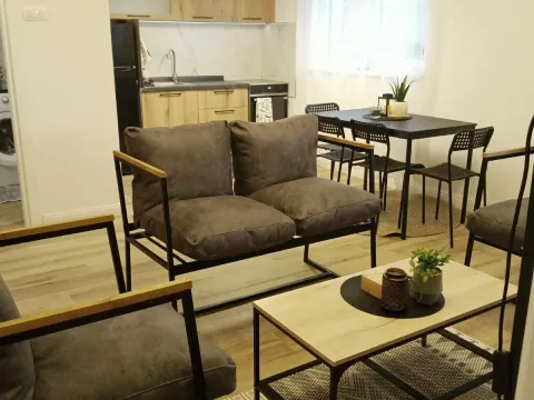 Rent, two bedroom apartment, 48m², Centar, Subotica - image 10