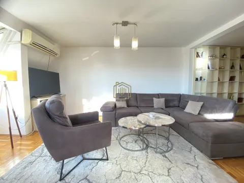 Prodaja, dvosoban stan, 86m², Podgorica, Crna Gora