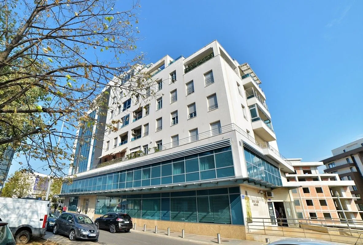 Prodaja, dvosoban stan, 100m², Centar, Podgorica