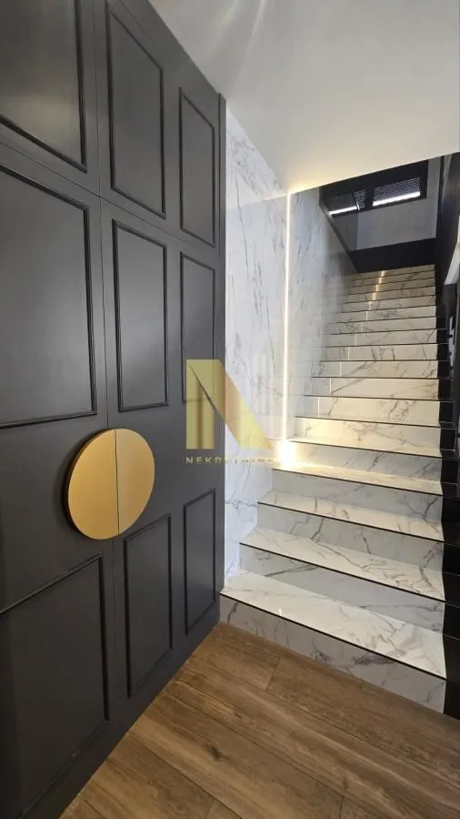 Prodaja, kuća, 183m², Veternička rampa, Novi Sad Sve Podlokacije