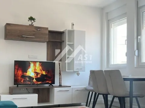 Rent, office space, 350m², Petrovaradin, Novi Sad - image 9