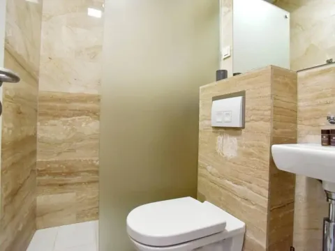 Prodaja, trosoban stan, 89m², Budva, Crna Gora - image 2