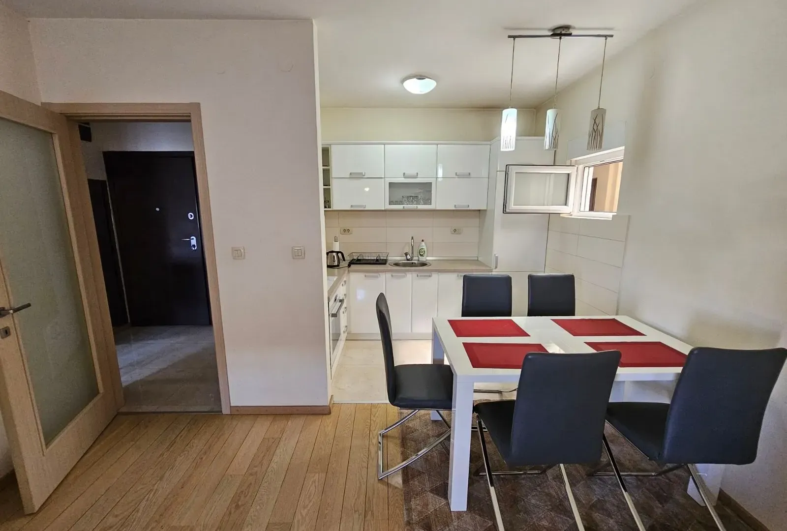 Rent, one bedroom apartment, 47m², Autobuska stanica, Podgorica