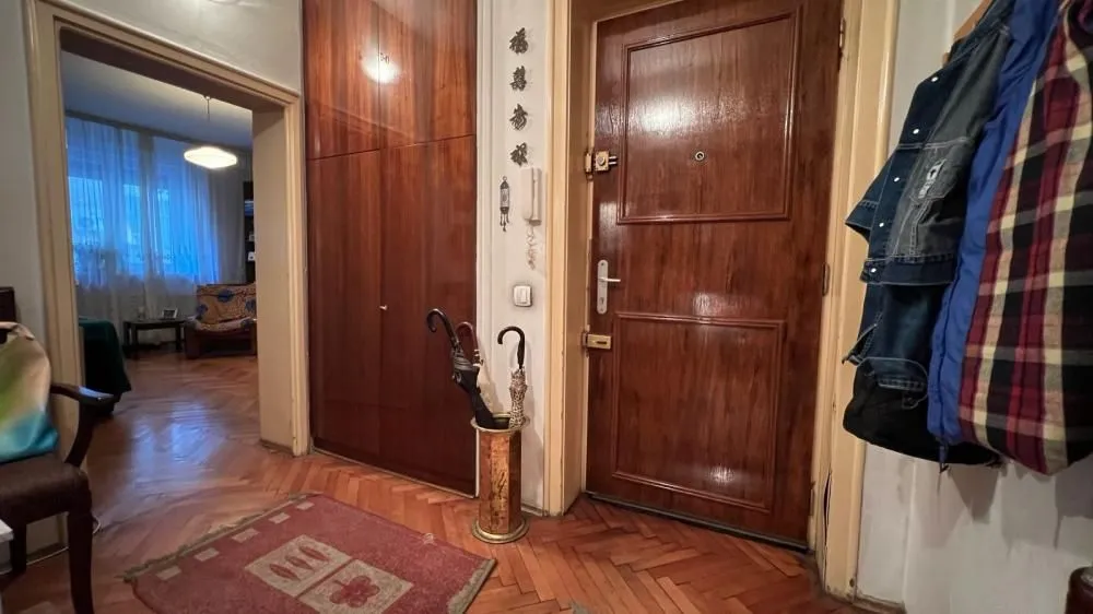 Sale, three bedroom apartment, 77m², Stari Grad, Beograd