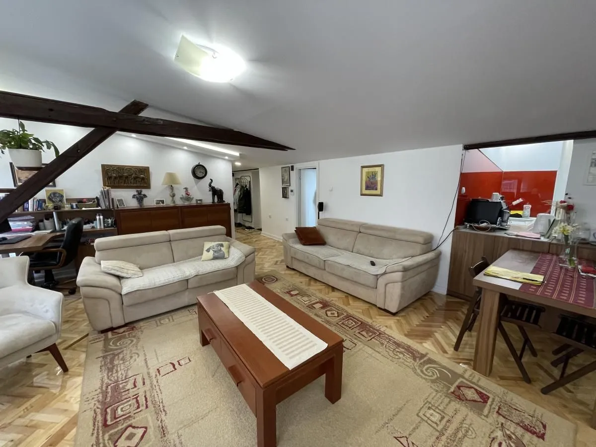 Prodaja, trosoban stan, 95m², Centar, Novi Sad