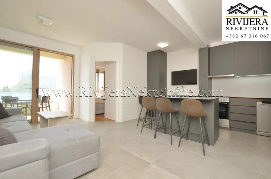 Prodaja, jednosoban stan, 44m², Baošići, Herceg Novi