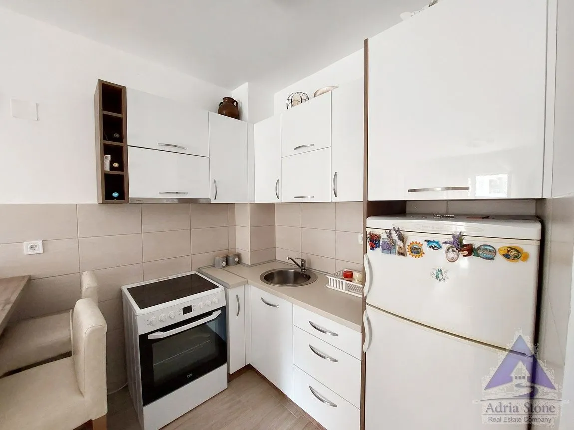 Rent, one bedroom apartment, 45m², Golubovina, Budva