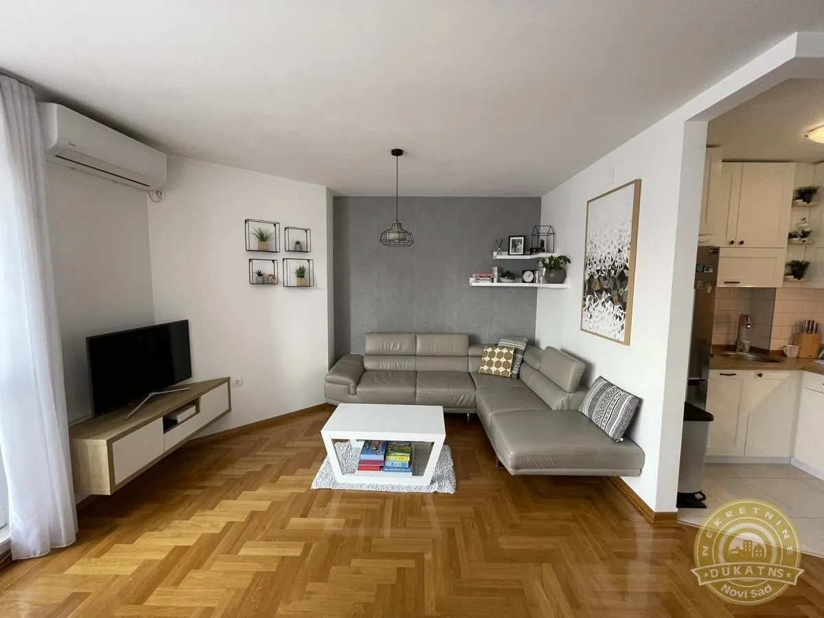 Sale, four bedroom apartment, 79m², Centar, Novi Sad