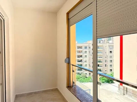 Sale, one bedroom apartment, 46m², Bečići, Budva - image 7