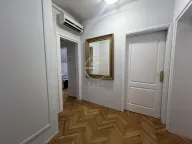 Izdavanje, četvorosoban stan, 130m², Centar, Novi Sad - image 18