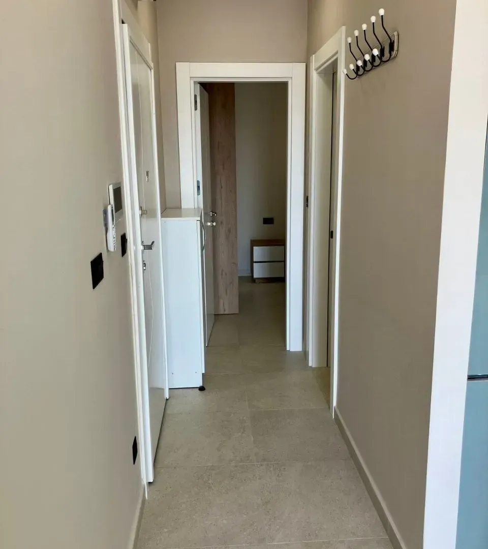 Izdavanje, jednosoban stan, 40m², Tripovići, Tivat