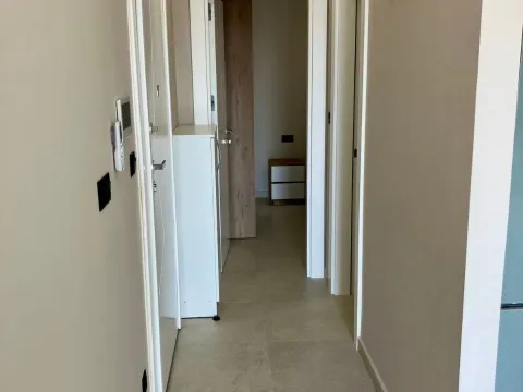 Izdavanje, jednosoban stan, 40m², Tripovići, Tivat - image 2