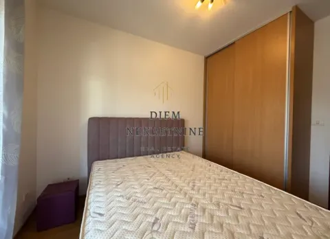 Rent, one bedroom apartment, 50m², City Kvart, Podgorica - image 3