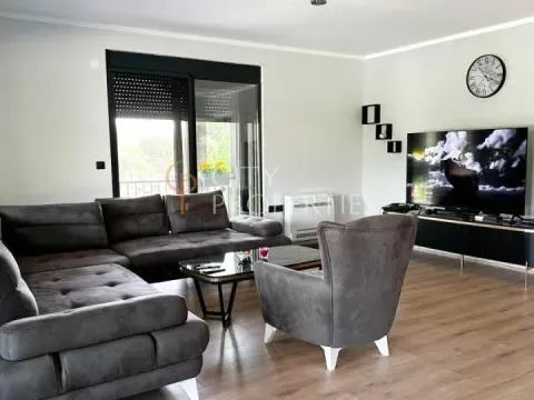 Rent, house, 160m², Pričelje, Podgorica - image 2