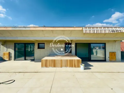 Sale, three bedroom apartment, 260m², Veliki park, Kragujevac - image 2