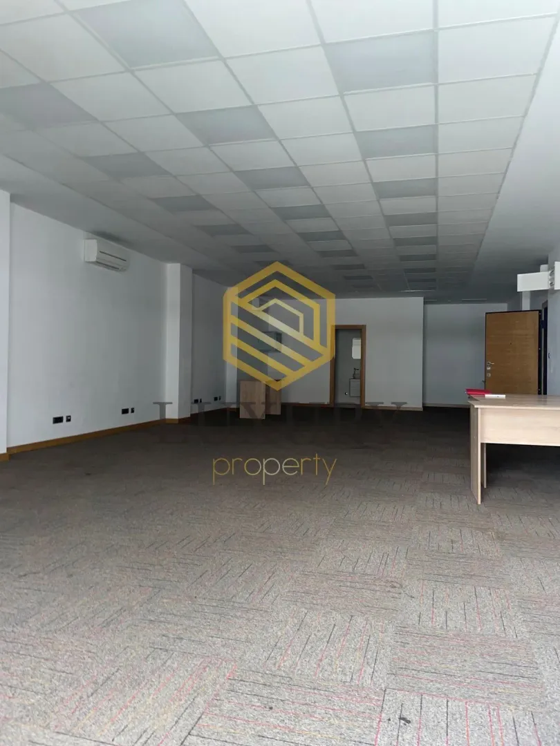 Rent, office space, 110m², Kod Capital Plaze, Podgorica